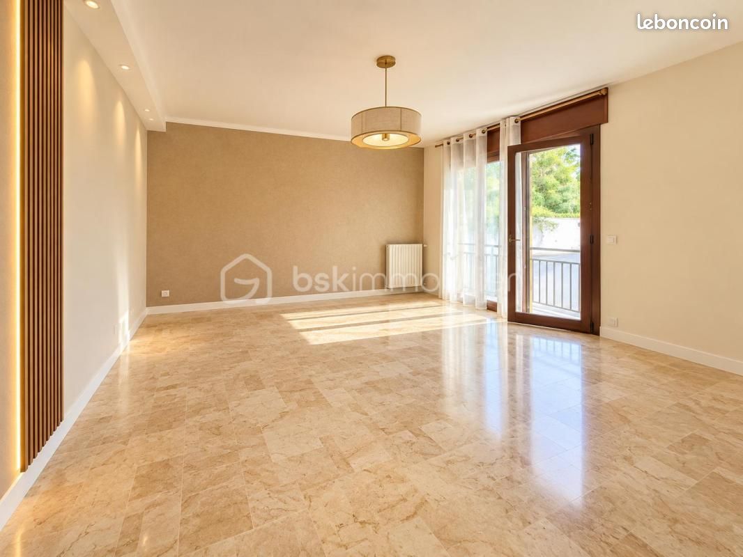 Appartement 4 pièces 86 m² · à Hyères · 86 m² · 234 000 €