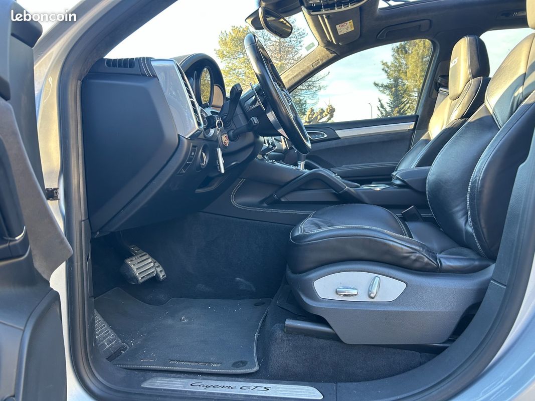 PORSCHE CAYENNE 3.6 V6 440 ch GTS Tiptronic A Francais Suivi Porsche PDLS Pack Chrono Toit Ouvrant Carplay Garantie (image 16)
