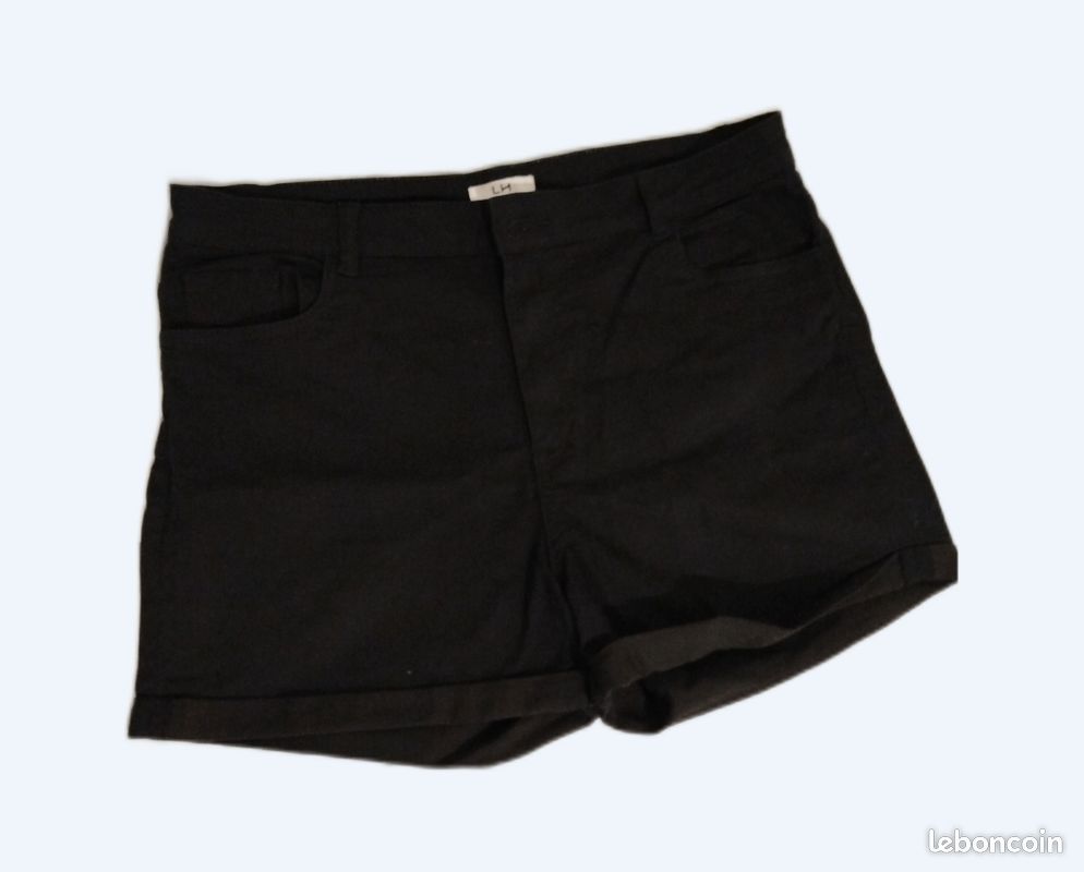 Vente de vêtements (image 1)