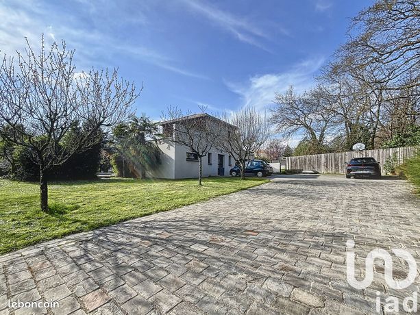 Maison 7 pièces 182 m²