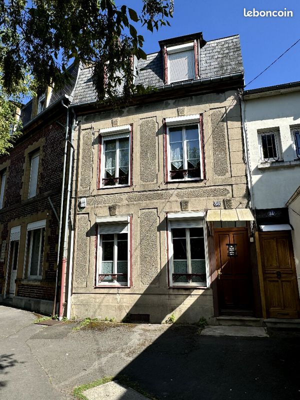 Immeuble 155 m² · à Charleville-Mézières · 155 m² · 159 000 €