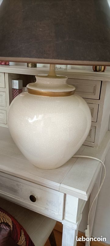 Lampe avec abat-jour (image 3)