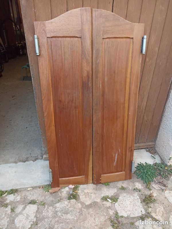Porte battante western (image 1)