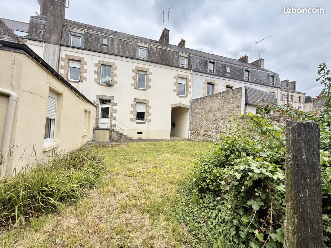 Local commercial 182 m² · à Pontivy · 182 m² · 199 000 €