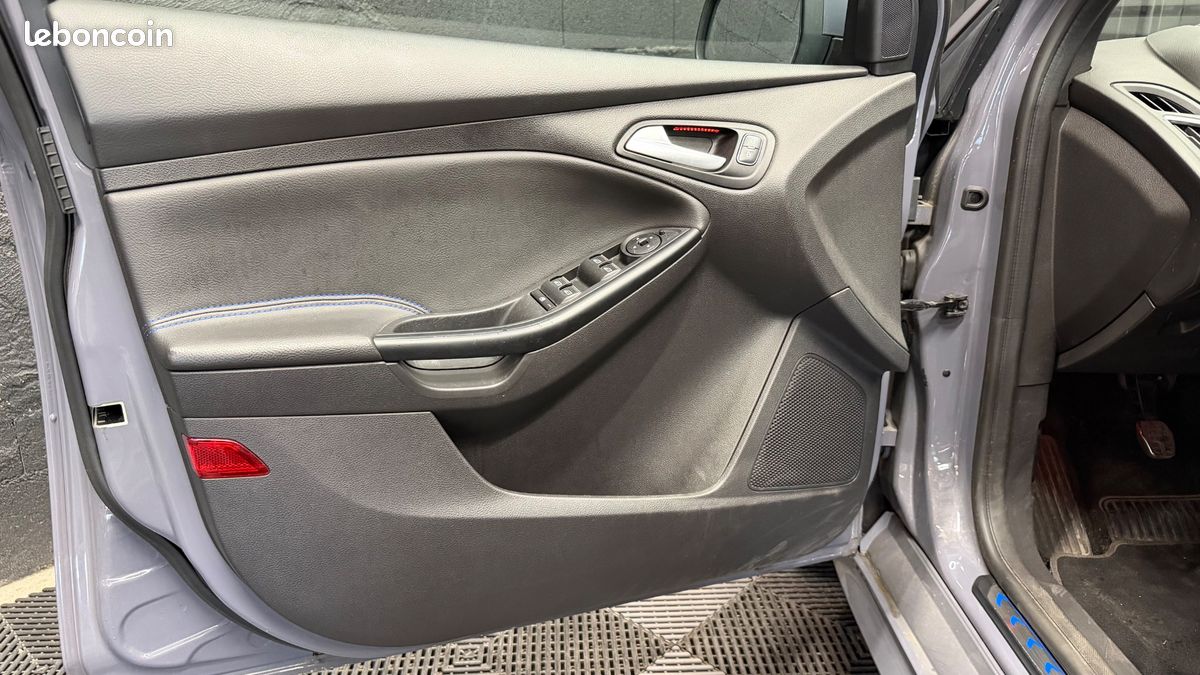 FORD FOCUS 2.3 ECOBOOST 350 RS 4X4 START-STOp (image 23)