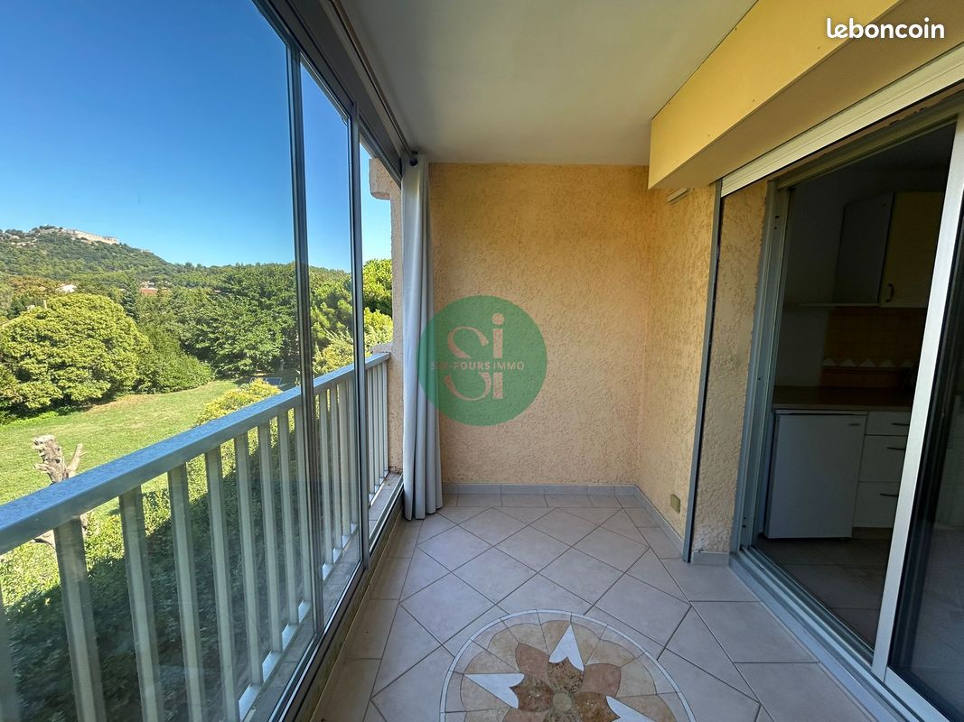 Appartement 1 pièce 18 m² · à Six-Fours-les-Plages · 18 m² · 573 €/mois