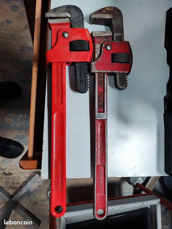 Clé a griffes façon 18" et une rothenberger 18" neuve (image 4)