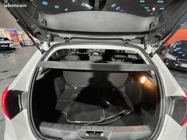 Peugeot 308 1.5 BlueHDI 100ch Active (image 7)