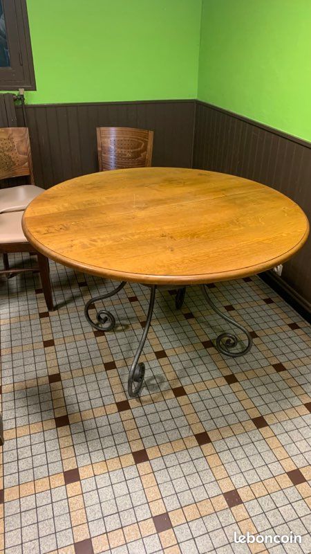 Table (image 1)
