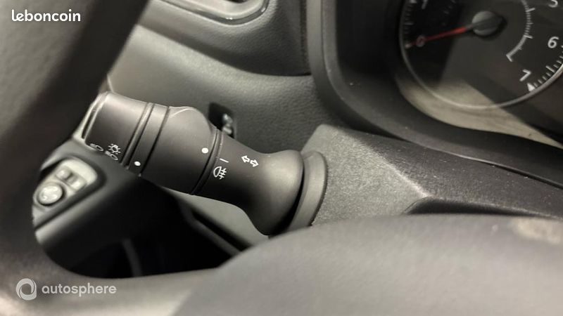Renault Master Véhicule utilitaire ou Société F3500 L2H2 2.3 Blue dCi 135ch Confort Euro6E (image 24)