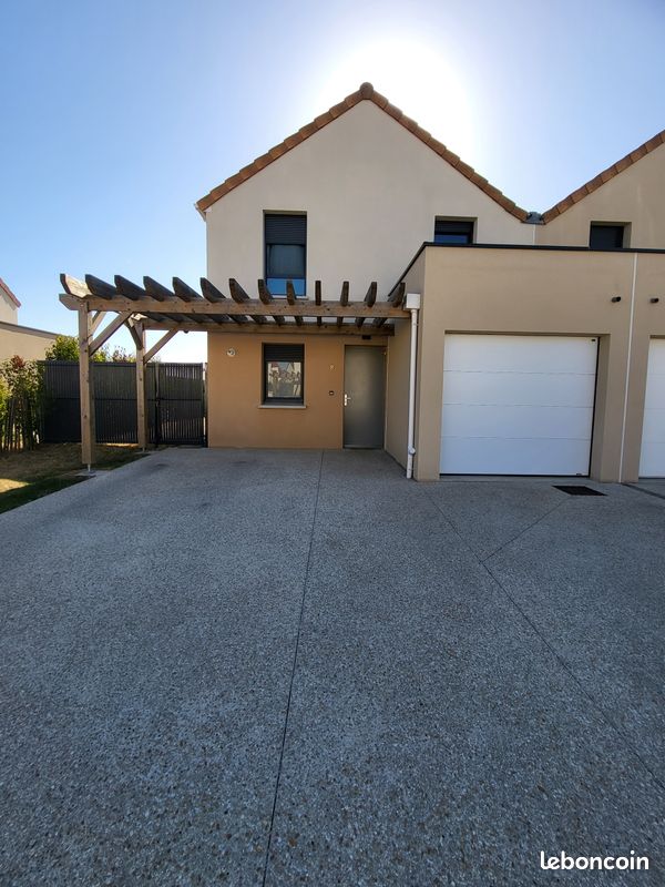 Maison 5 pièces 90 m² · à Montlhéry · 90 m² · 369 000 €