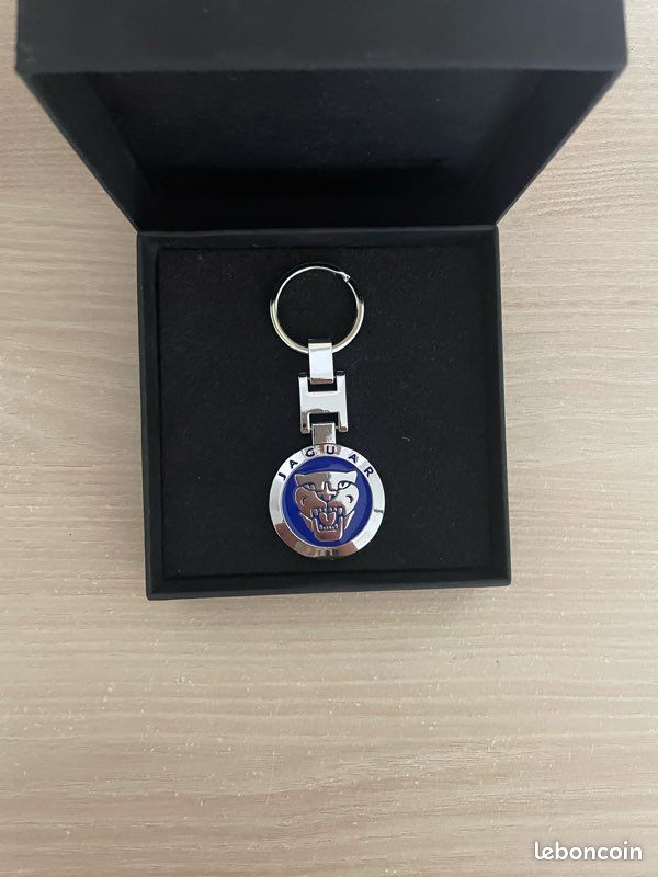 Porte-clé Jaguar bleu réversible neuf avec boîte (image 3)