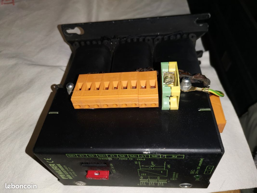 Transformateur industriel 3x400v/ 24v (image 2)