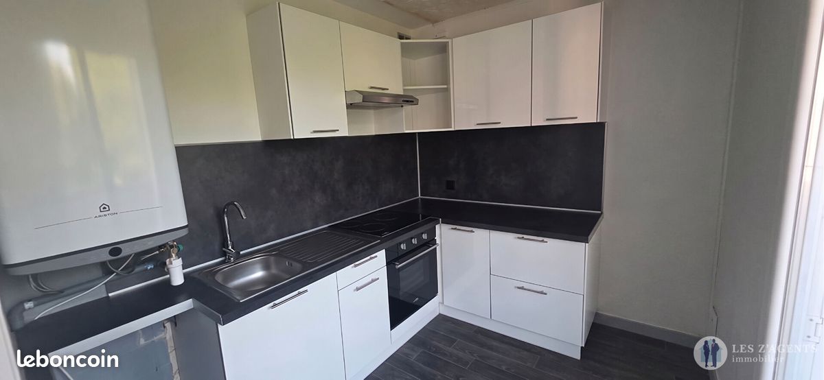 Appartement 3 pièces 51 m² · à Saint-Martin-d'Hères · 51 m² · 711 €/mois