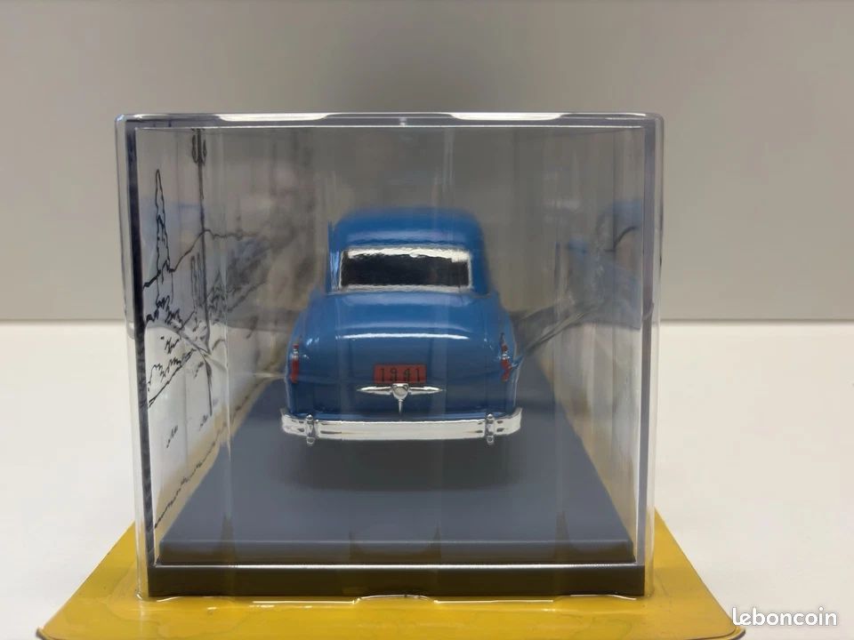 La Dodge Coronet dans Tintin Objectif lune en miniature au 1/43e