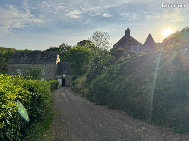 Maison 10 pièces 326 m² · à Saint-Nolff · 326 m² · 363 500 €