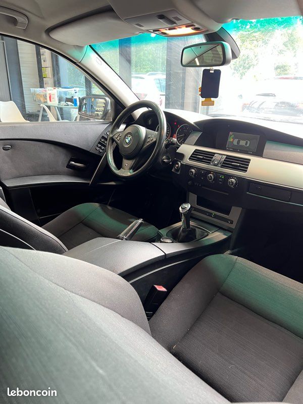 BMW SÉRIE 5 523i 2.5 E60 177cv (image 11)