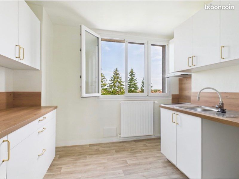 Appartement 4 pièces 72 m² · à Sainte-Savine · 72 m² · 140 000 €
