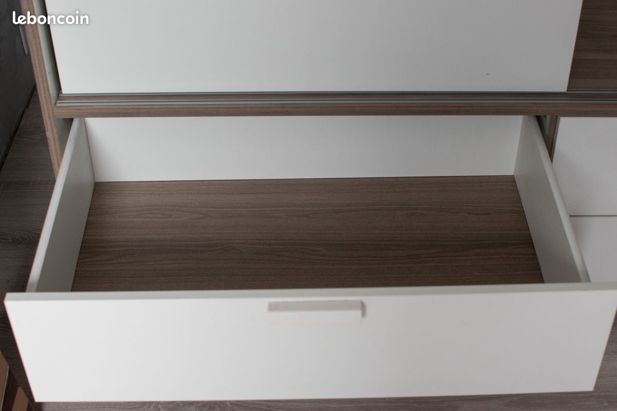 Armoire double porte coulissante (image 4)