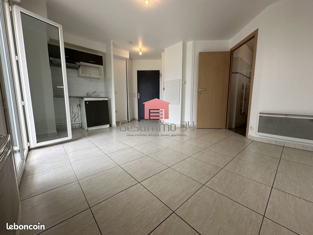Appartement 1 pièce 22 m² · à Fontenay-sous-Bois · 22 m² · 616 €