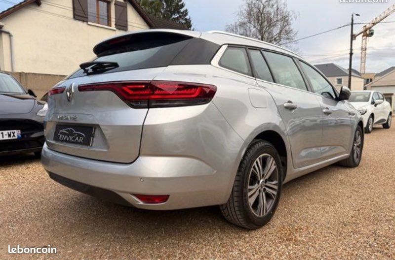 ✅ MEGANE 4 ESTATE BLUE DCI 115 CH EDC EVOLUTION SOCIETE ➡️ 13750 euros HT (image 3)