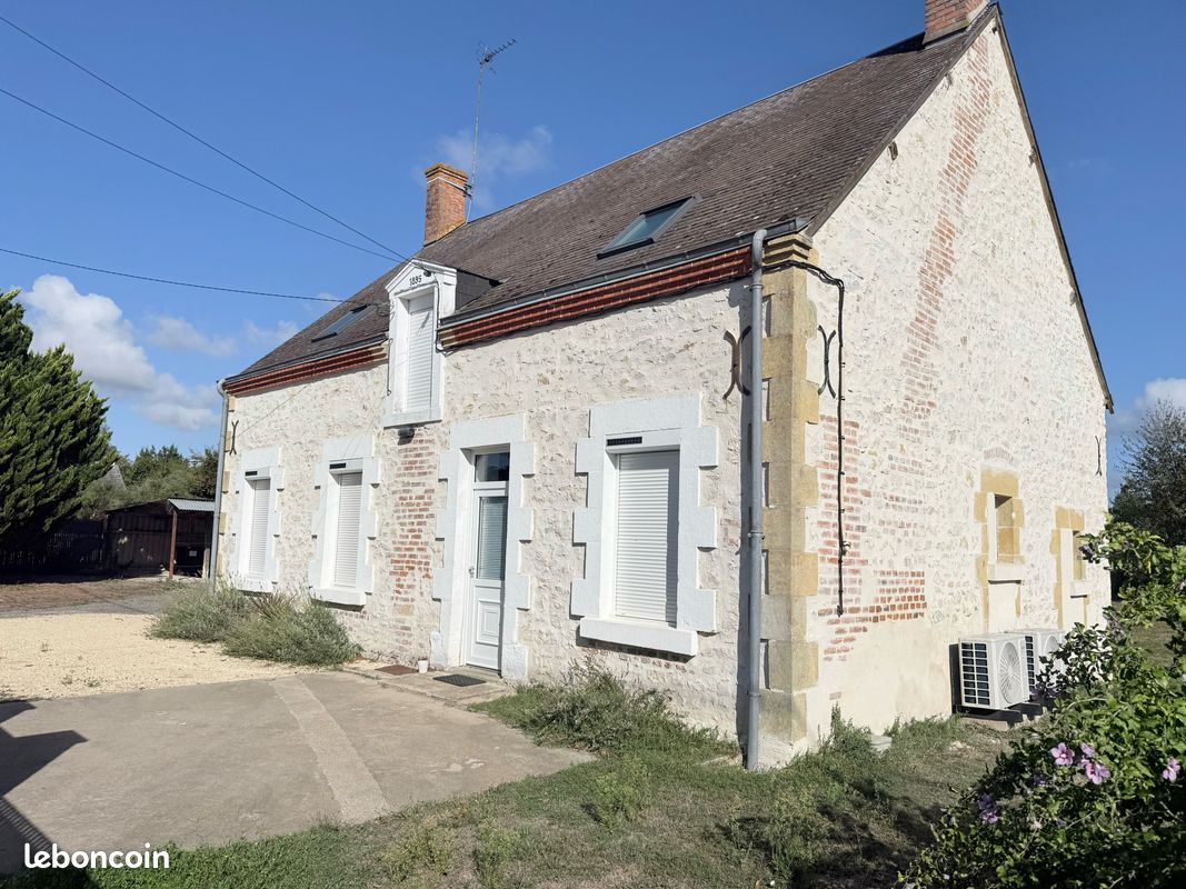 Maison 4 pièces 129 m² · à Saint-Hilaire-de-Court · 129 m² · 226 000 €