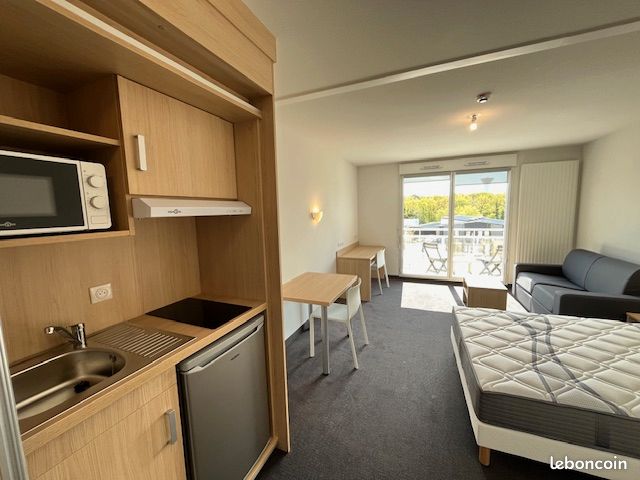 Appartement 1 pièce 27 m² · à Larmor-Plage · 27 m² · 535 €