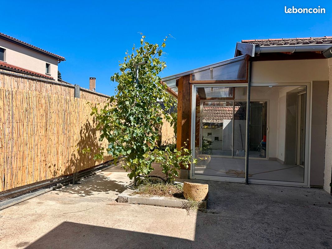 Maison 3 pièces 68 m² · à Porte des Pierres Dorées · 68 m² · 860 €/mois