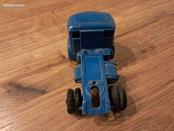 ANCIEN JOUET TRACTEUR MECANIQUE RENAULT CIJ AVEC REMORQUE 1950