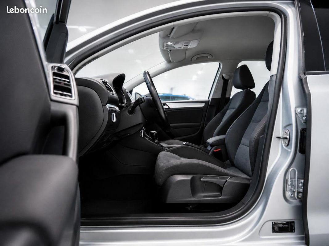 VOLKSWAGEN GOLF 1.6 16V TDI CR FAP - 105 - BV DSG 7 VI BERLINE Carat (image 5)
