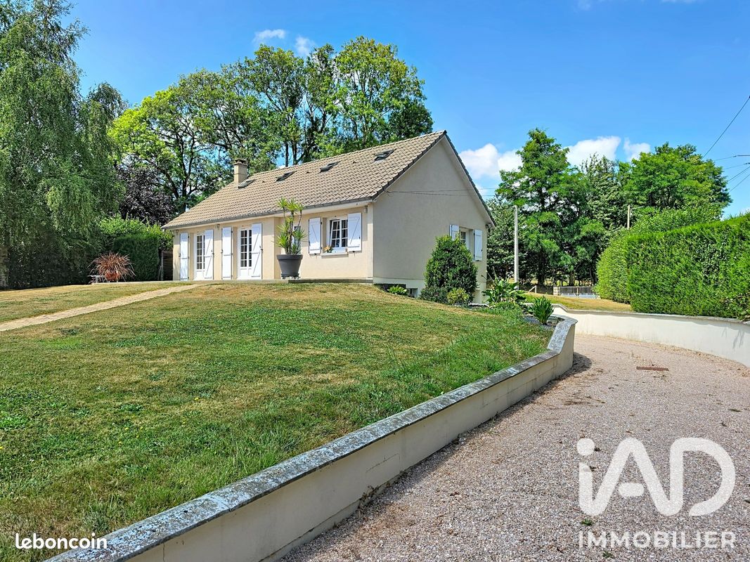 Maison 4 pièces 90 m² · à Éturqueraye · 90 m² · 220 000 €