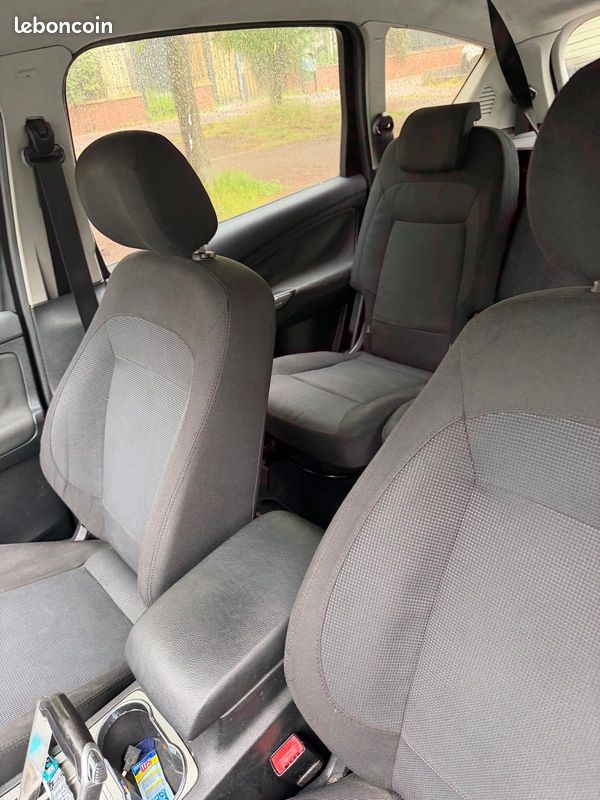 Vend voiture Ford S Max 7 places (image 2)