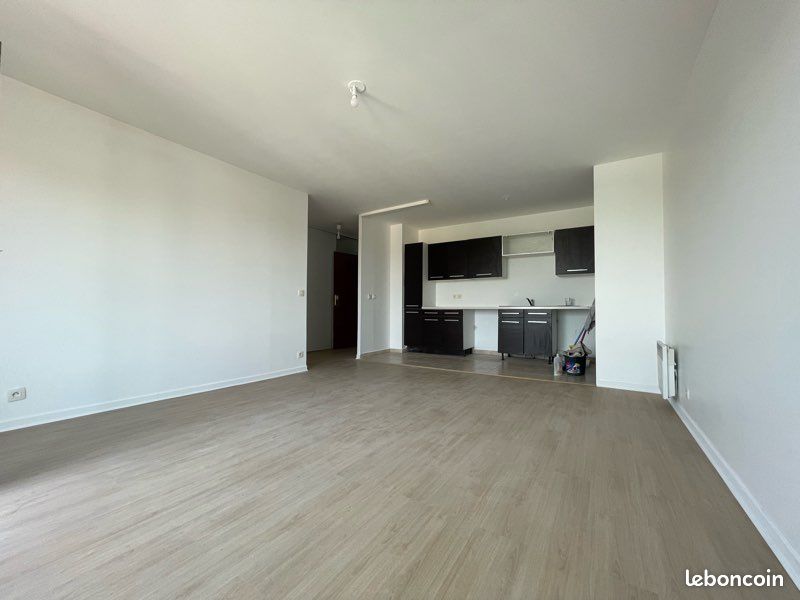 Appartement 3 pièces 56 m² · à Ris-Orangis · 55,9 m² · 150 000 €