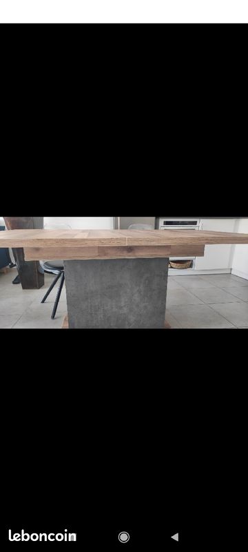 Table a manger neuf utiliser 5 mois payer 600 (image 2)