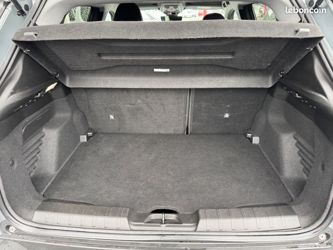 Jeep Avenger Summit 1.2l 100 ch bvm6 Summit (image 9)