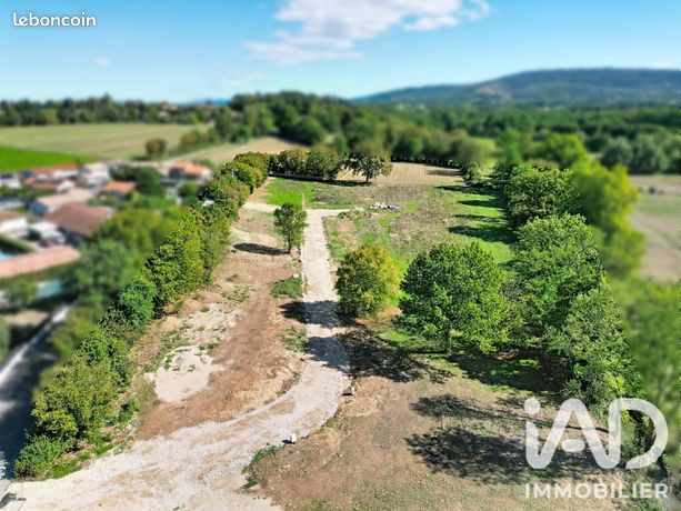 Terrain 621 m² Montagnat
