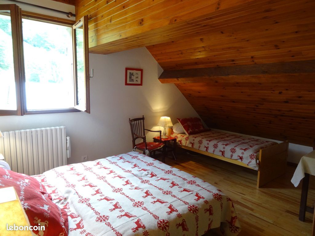 Authentique ferme savoyarde,15 à 25 couchages, été hiver proche piste de ski Valloire Savoie (image 10)
