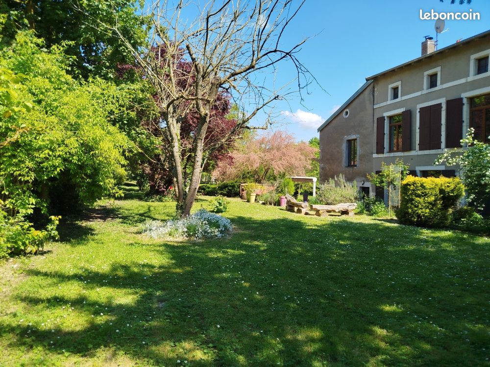 Maison 7 pièces 275 m² · à Foug · 275 m² · 297 000 €