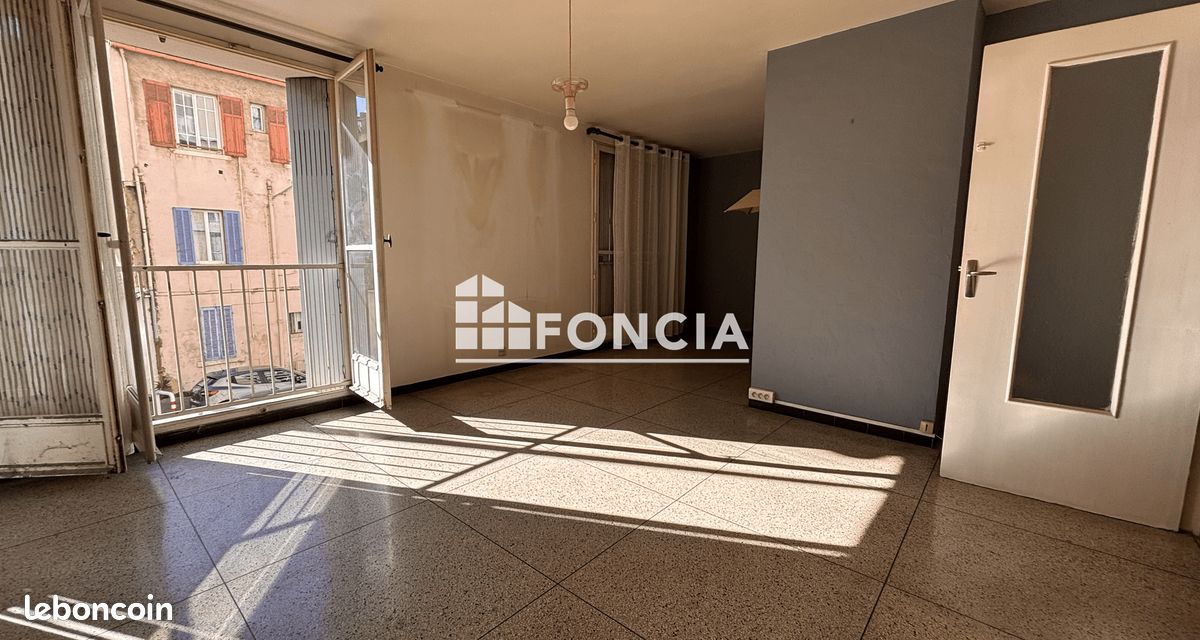 Appartement 3 pièces 66 m² · à Marseille · 66 m² · 76 500 €