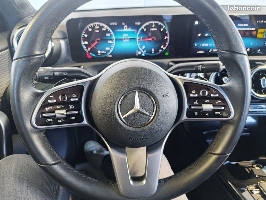 Mercedes Classe A Berline (4) A 180 d Progressive Line 7G-DCT (image 18)