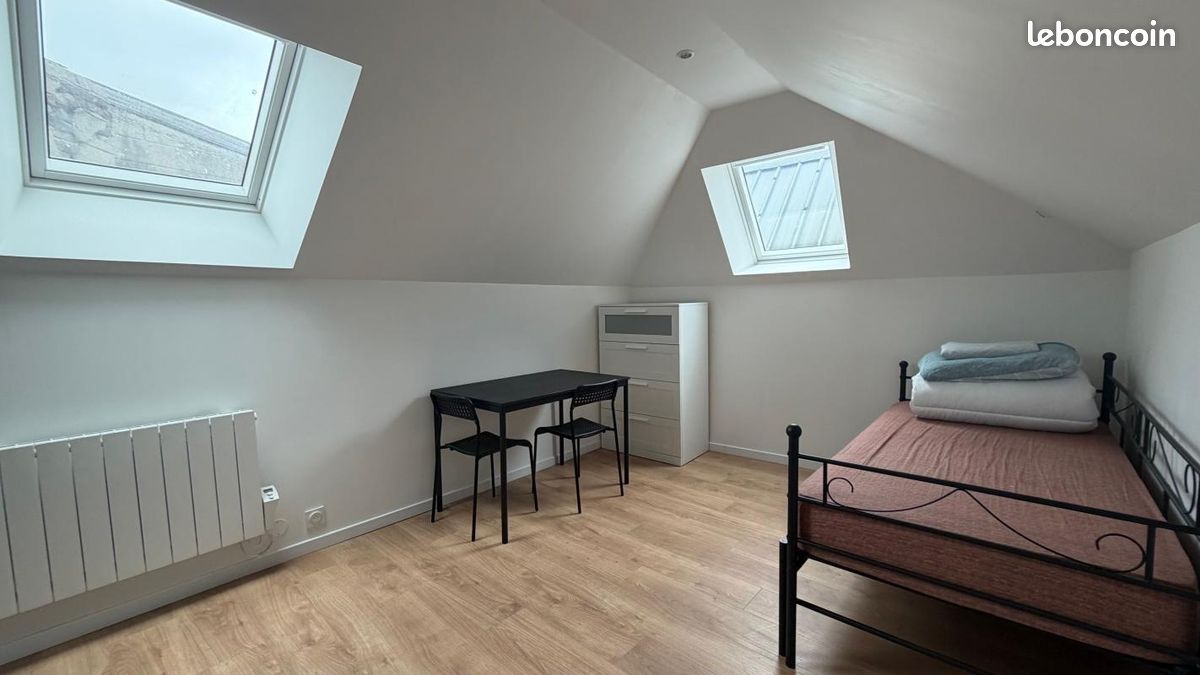Appartement 1 pièce 14 m² · à Valenciennes · 14 m² · 380 €