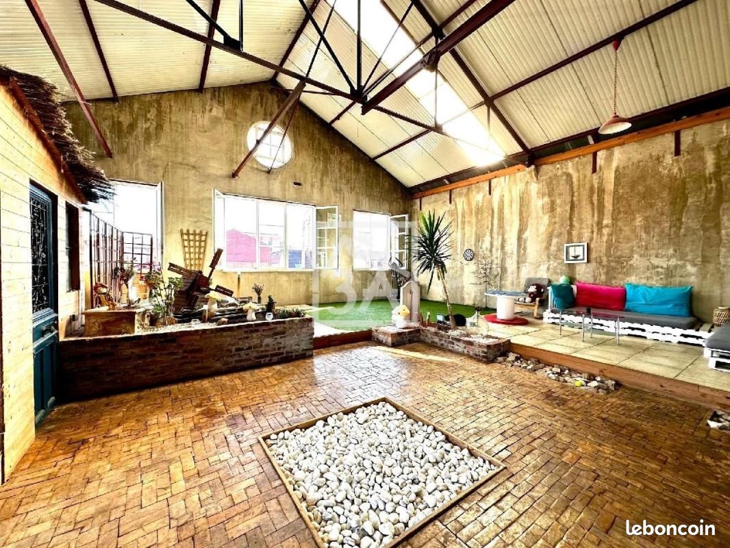 Maison 7 pièces 204 m² · à Blendecques · 204 m² · 211 980 €
