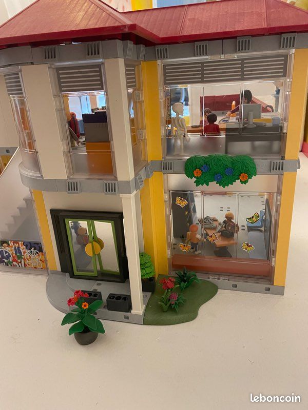 Grande école Playmobil (image 5)