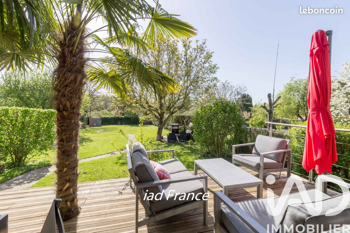 Maison 7 pièces 165 m² · à Maule · 165 m² · 545 000 €