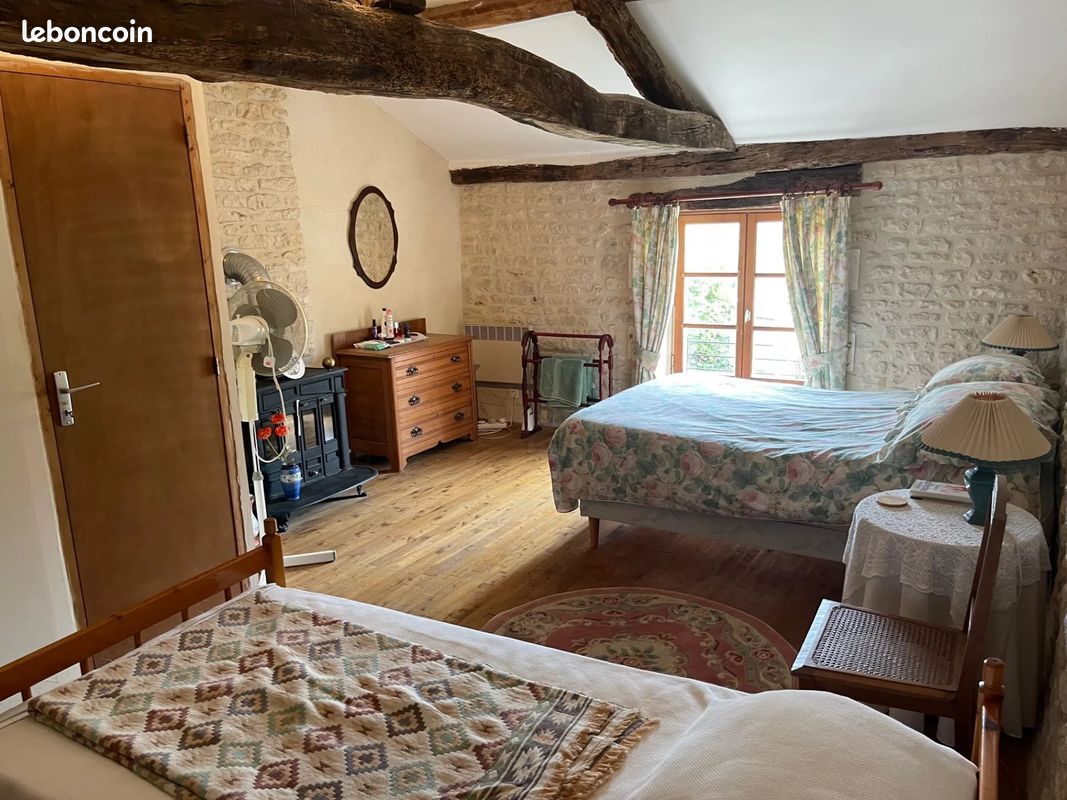 Maison 8 pièces 225 m² - Verdille 16140 (image principale 11)