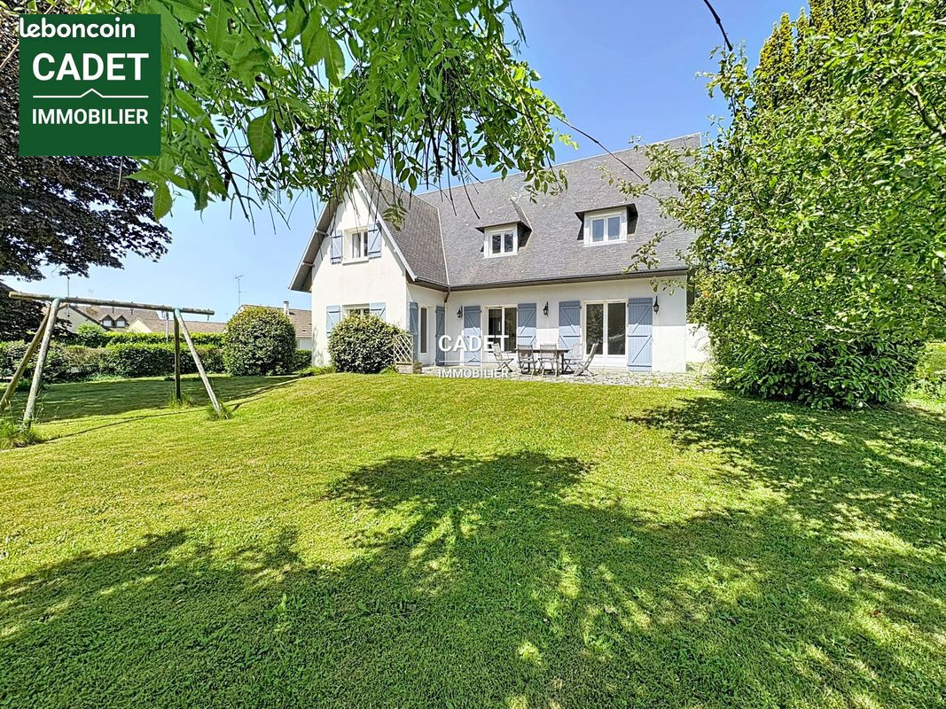 Maison 5 pièces 178 m² · à La Haye-Pesnel · 178 m² · 274 000 €
