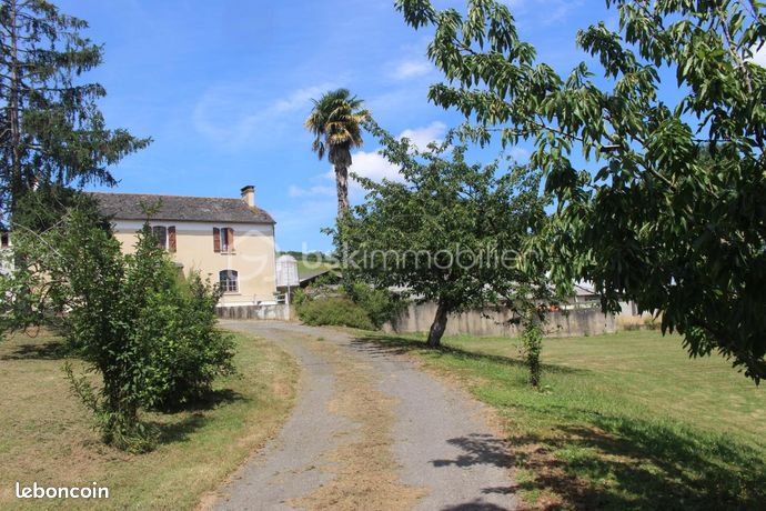 Ferme 7 pièces 230 m²
