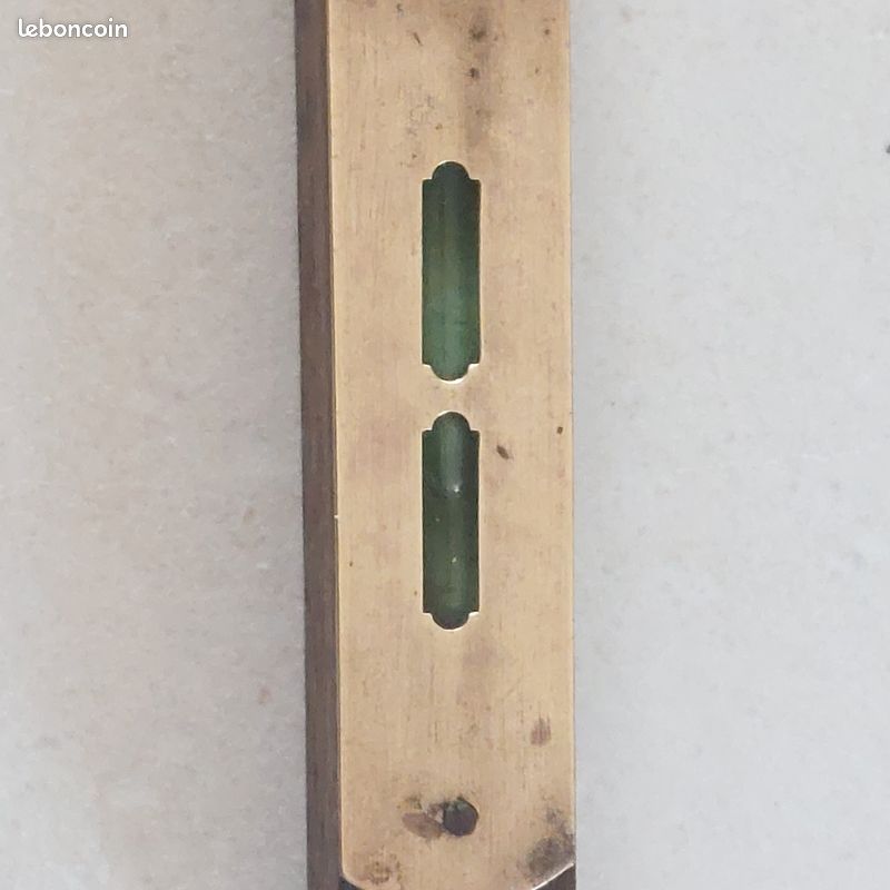 Lot De 2 Niveaux à Bulle Anciens – Outils Vintage De Chantier