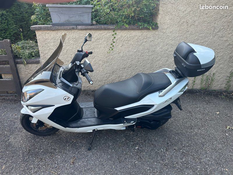 Scooter DAELIM S3 Touring 125 (image 2)