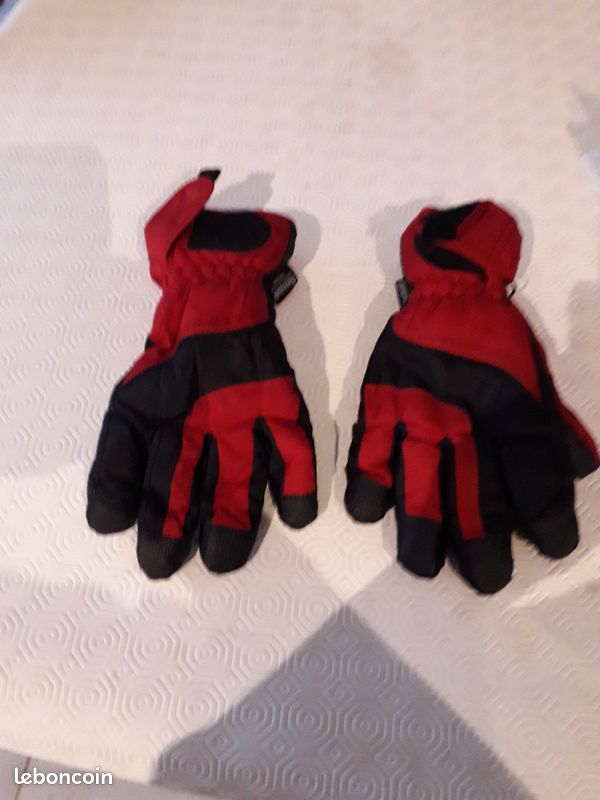 Gants rouge enfant (image 1)